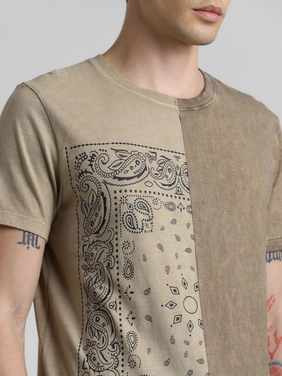 UNMATCHED by JACK&JONES Brown Printed Acid Washed T-shirt - Image 5