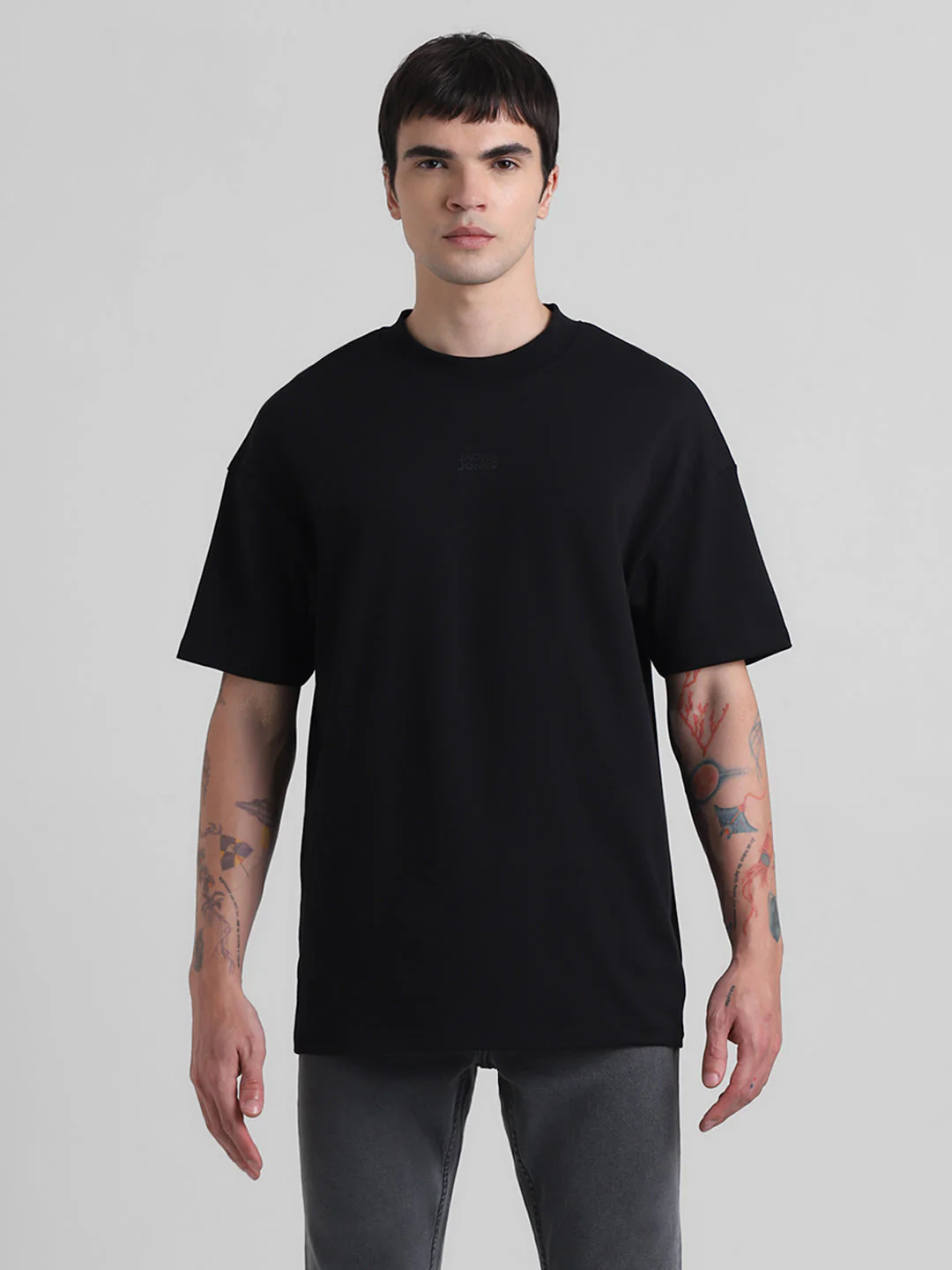 Knitted Crew Neck T-shirt - Black - Image 8
