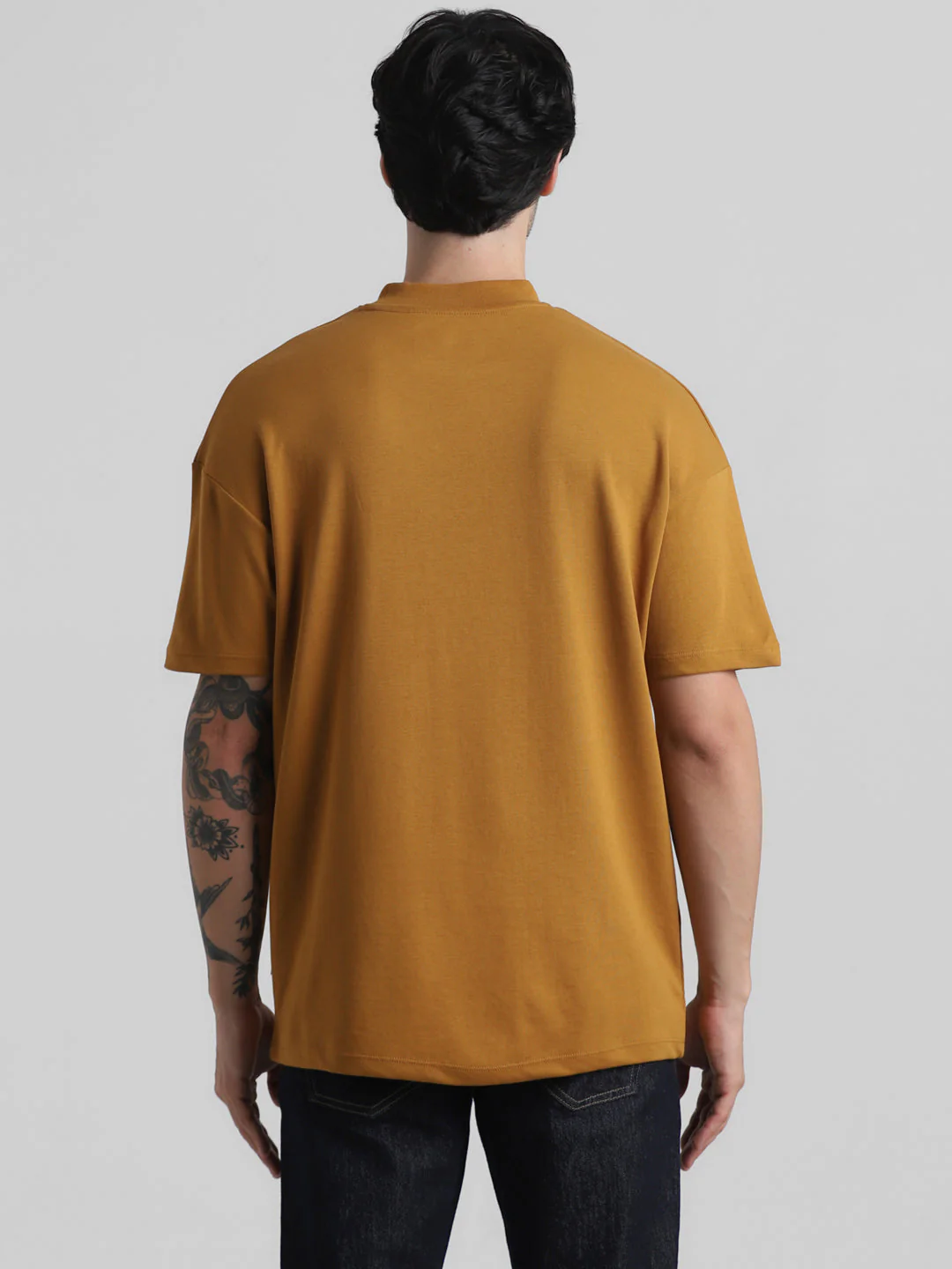 Knitted Crew Neck T-shirt - Brown - Image 9