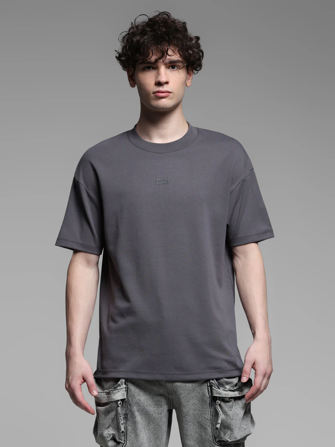 Knitted Crew Neck T-shirt - Grey - Image 8