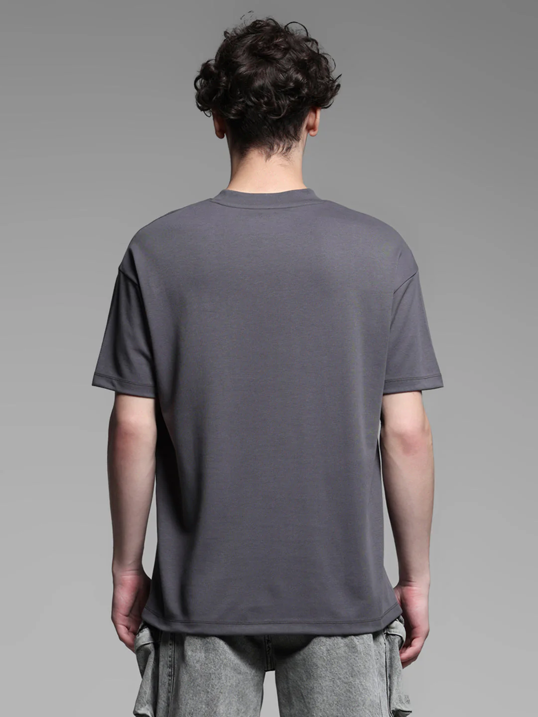 Knitted Crew Neck T-shirt - Grey - Image 9