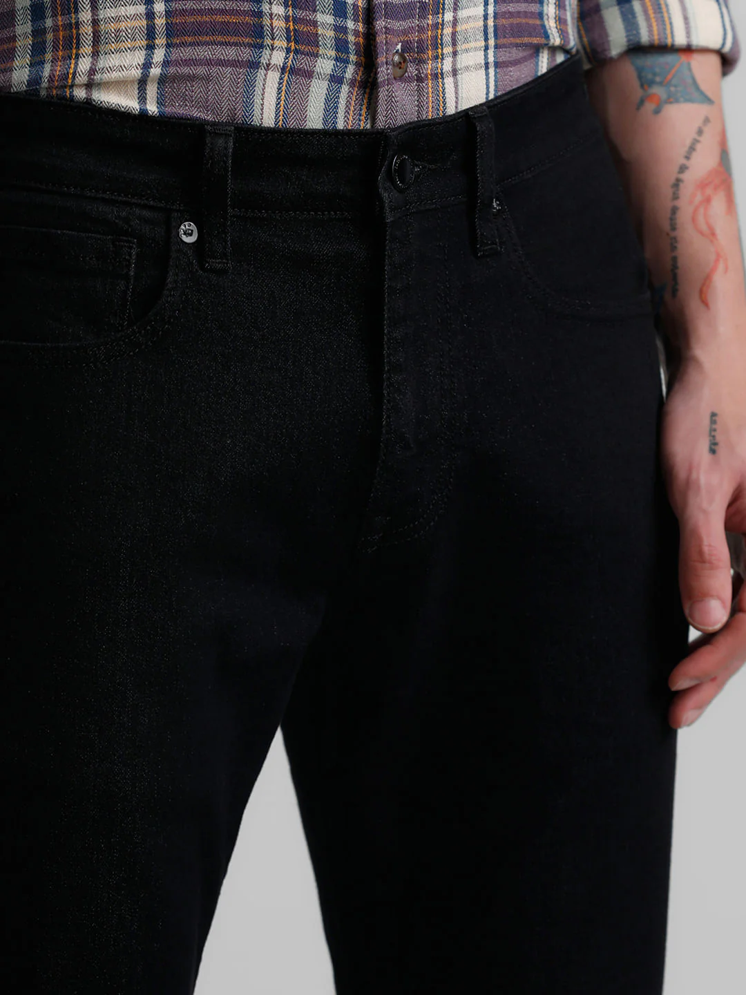 Black Mid Rise Clark Regular Fit Jeans - Image 4