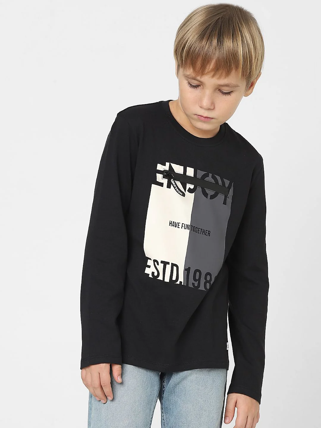 Boys Black Printed Full Sleeves T-shirt - Image 2