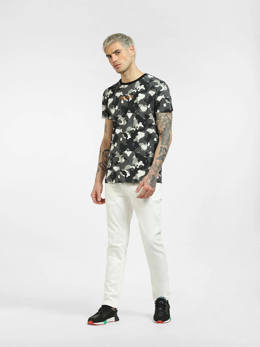 Black Abstract Print Crew Neck T-shirt - Image 6