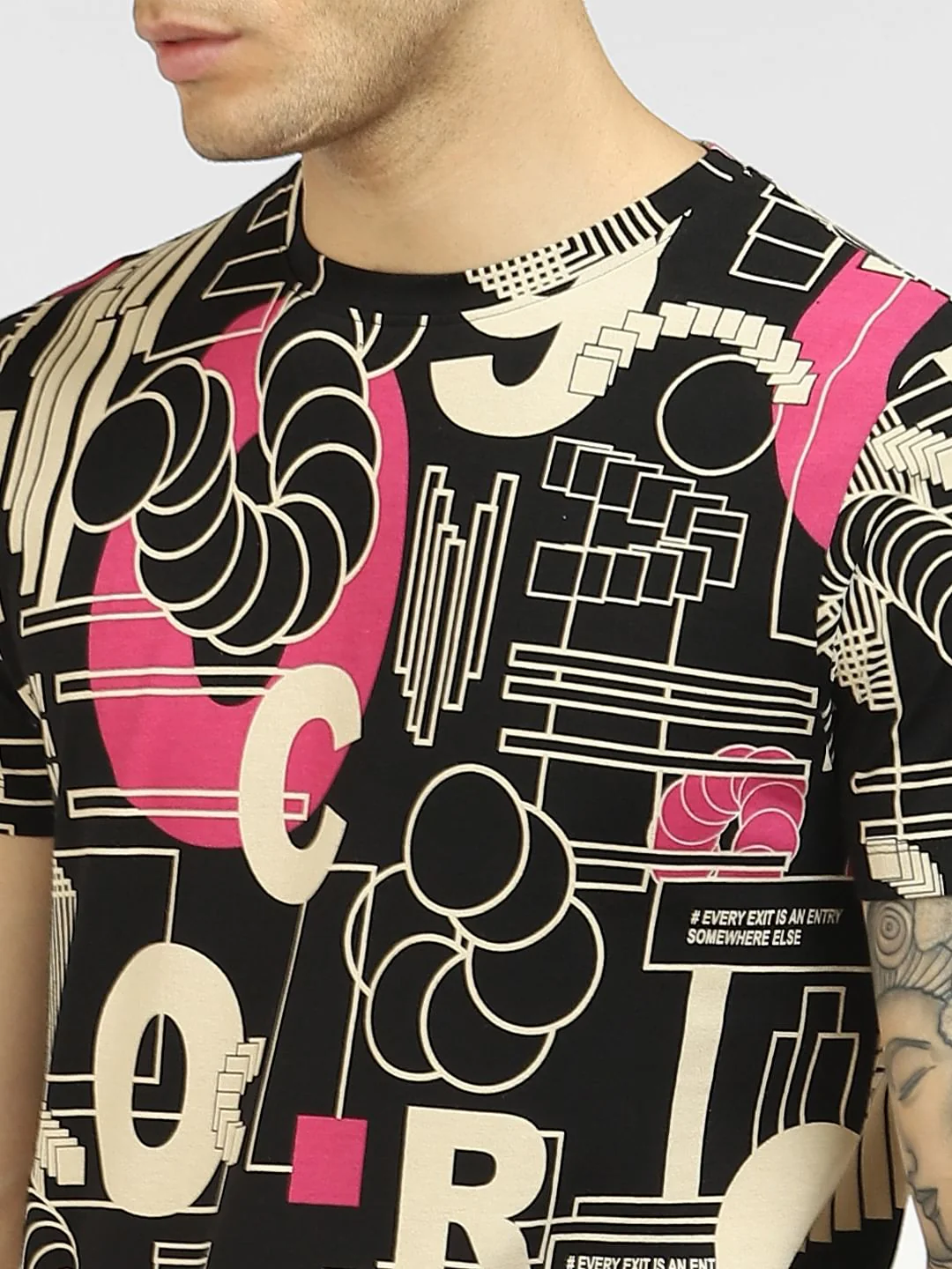 Black Abstract Print Crew Neck T-shirt - Image 5