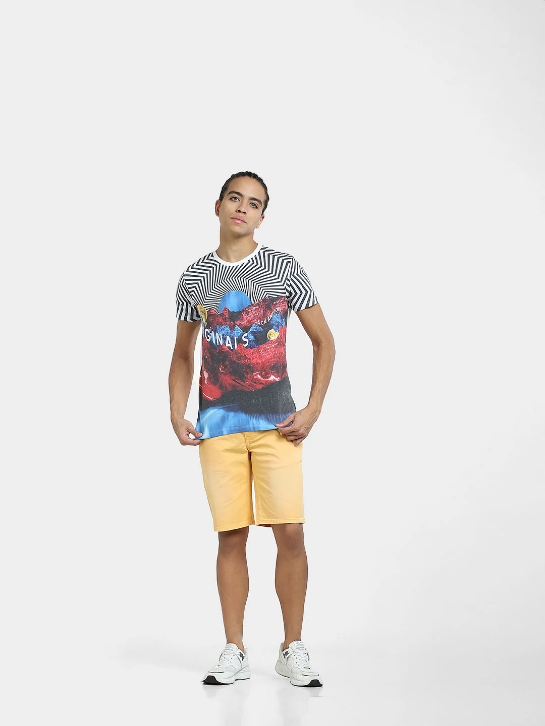 White Graphic Print Crew Neck T-shirt - Image 6