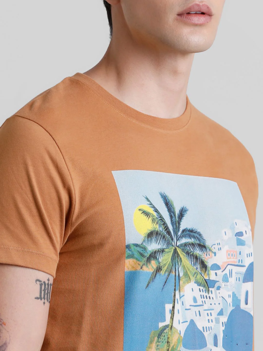 Brown Graphic Print Crew Neck T-shirt - Image 5