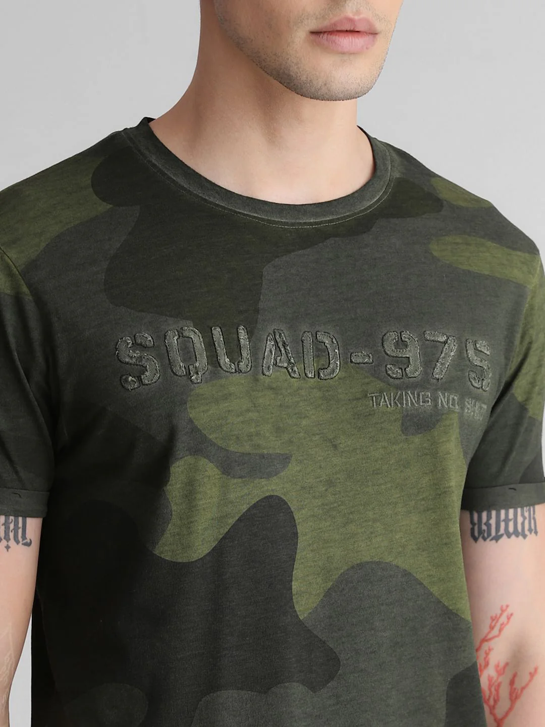 Green Camo Print Crew Neck T-shirt - Image 5