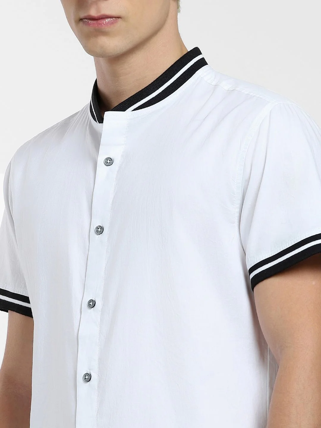 White Short Sleeves Shirt - Image 5