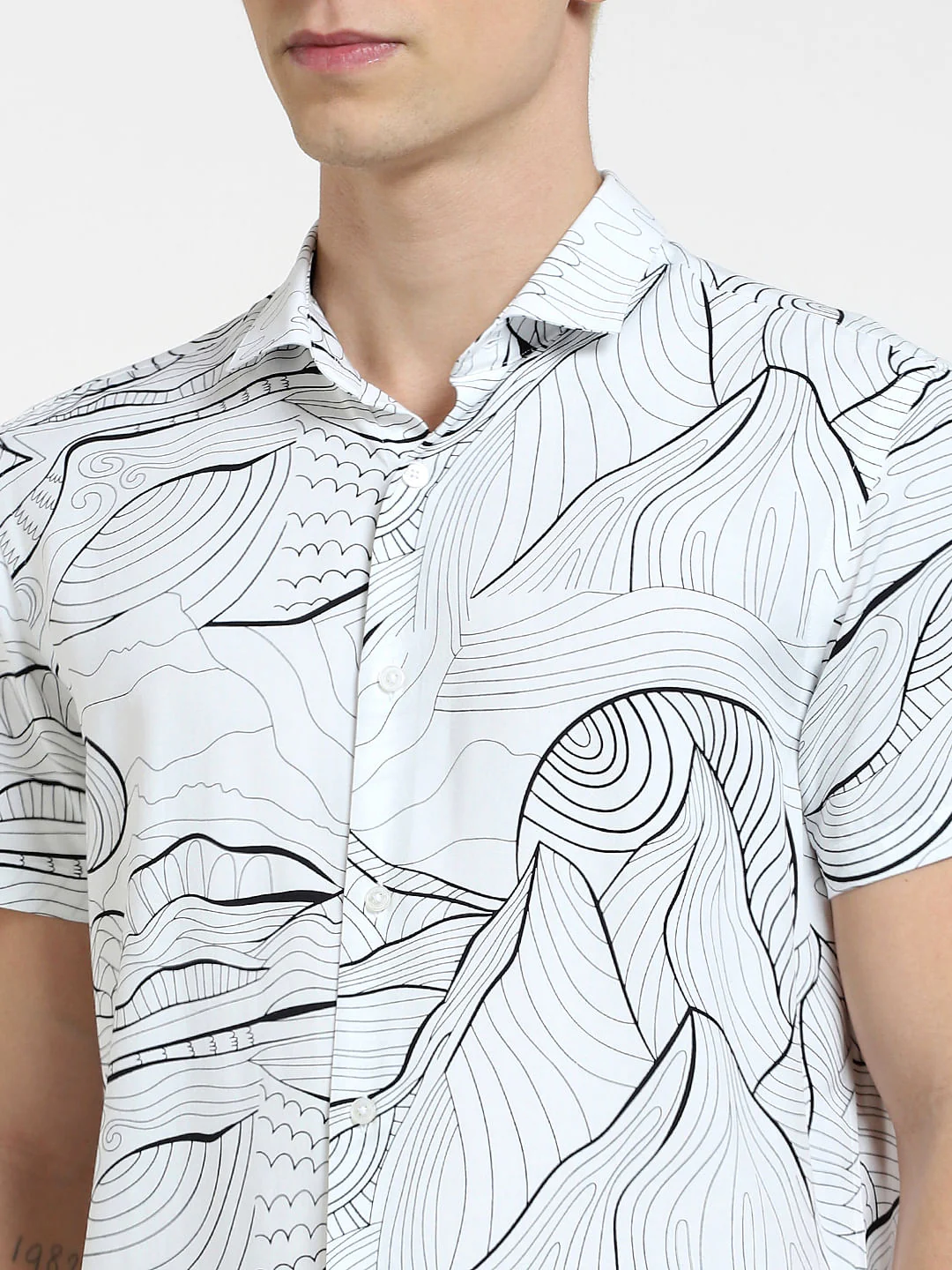 White Printed Short Sleeves Shirt - Image 5