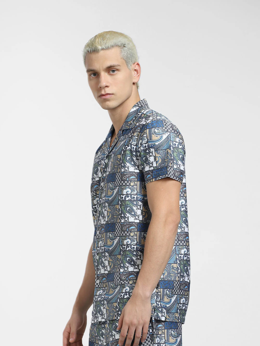 Blue Printed Short Sleeves Shirt - Image 3