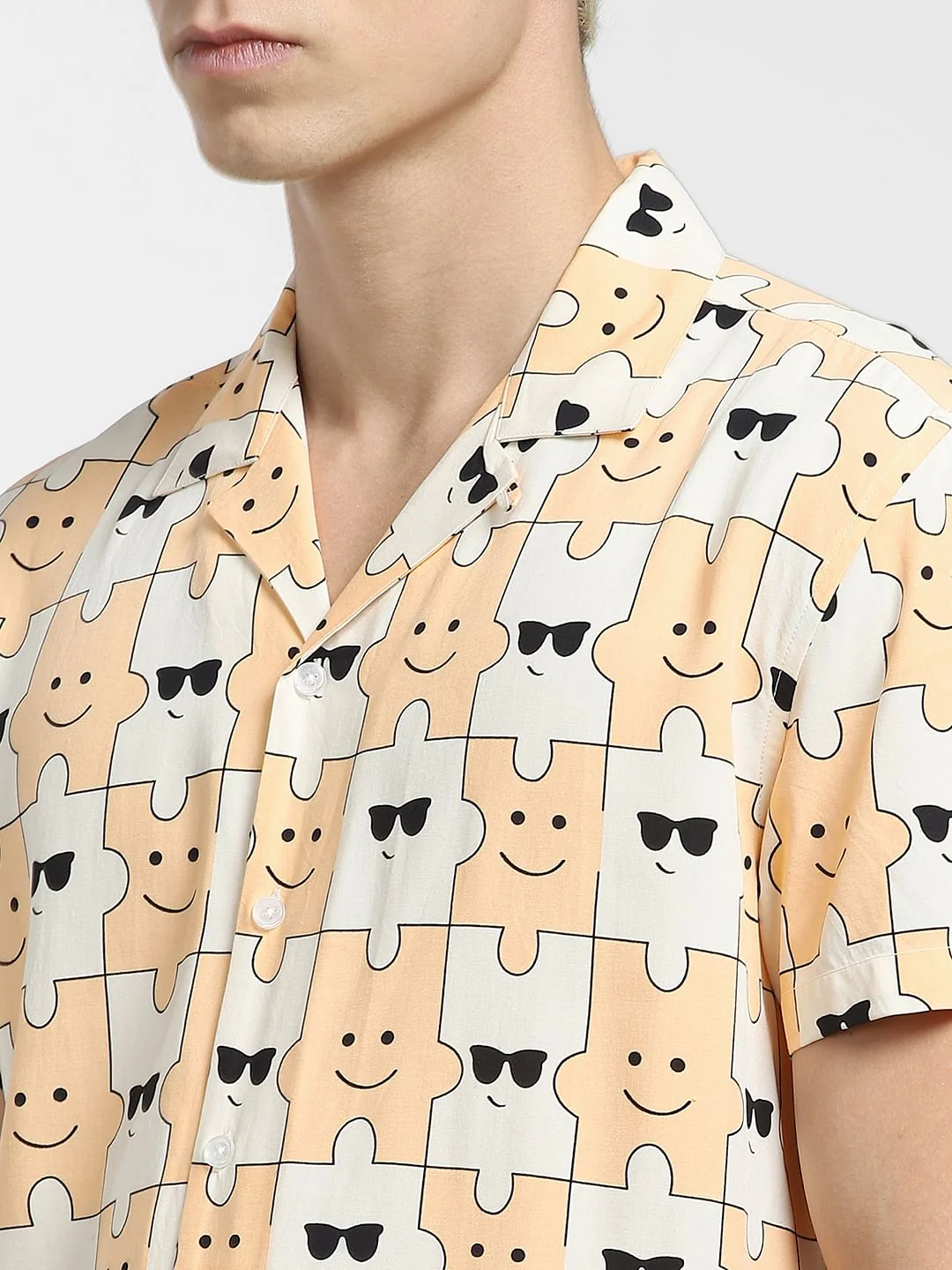 Peach Printed Short Sleeves Shirt - Image 5