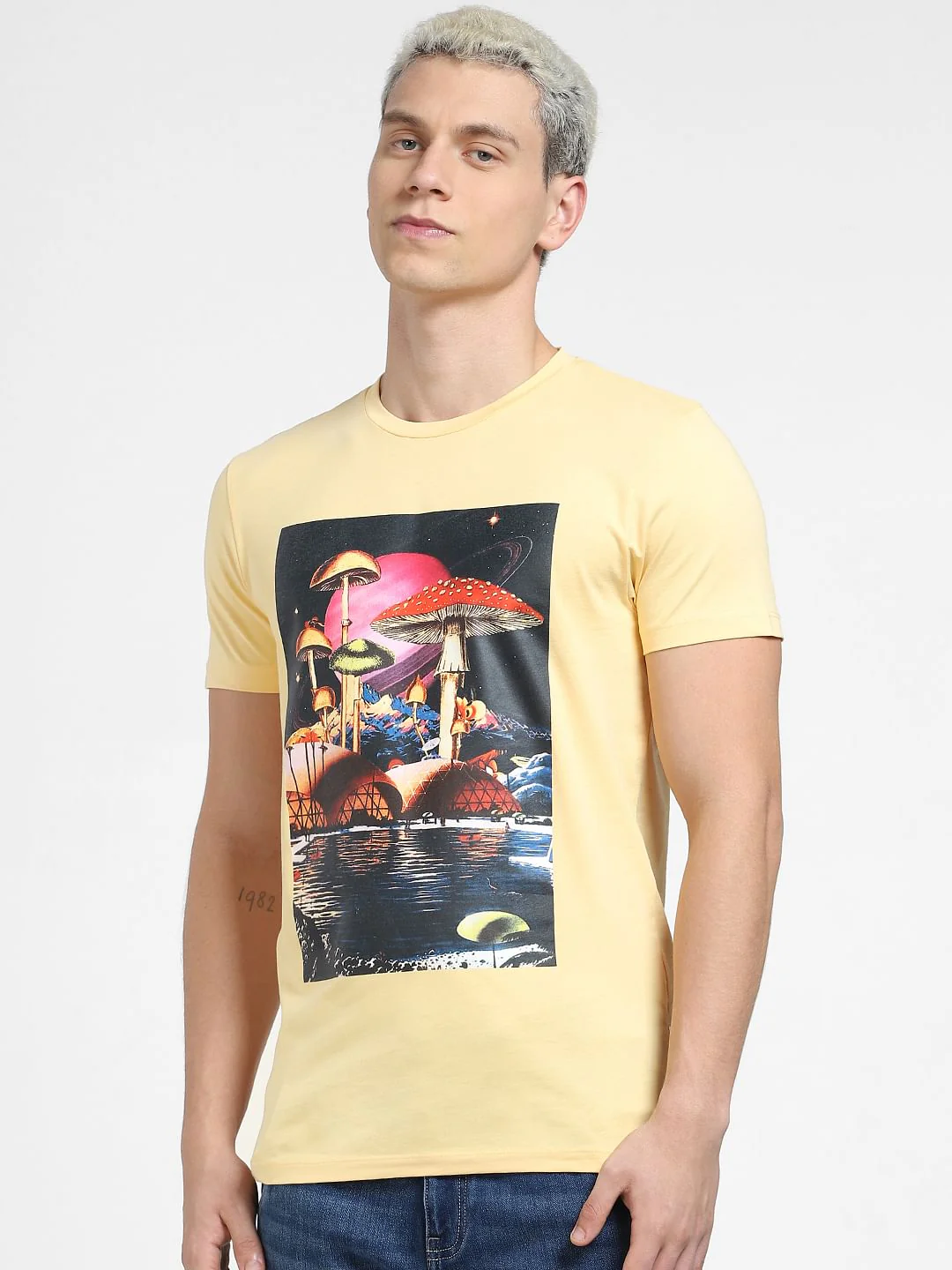 Beige Graphic Print Crew Neck T-shirt - Image 2