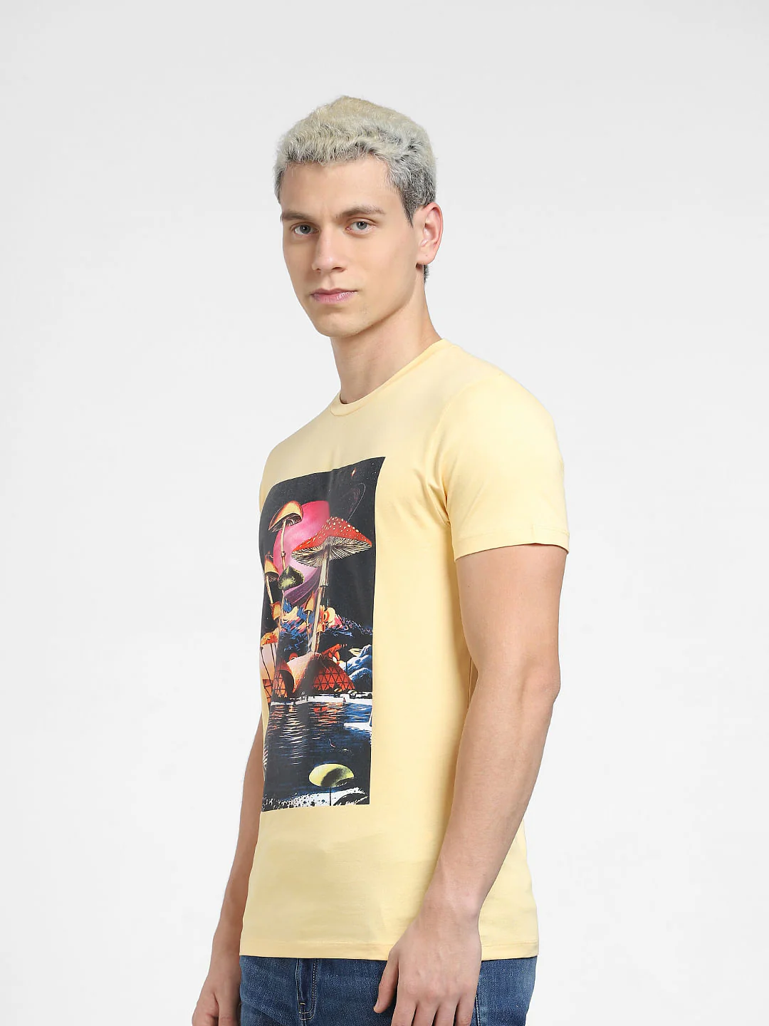 Beige Graphic Print Crew Neck T-shirt - Image 3