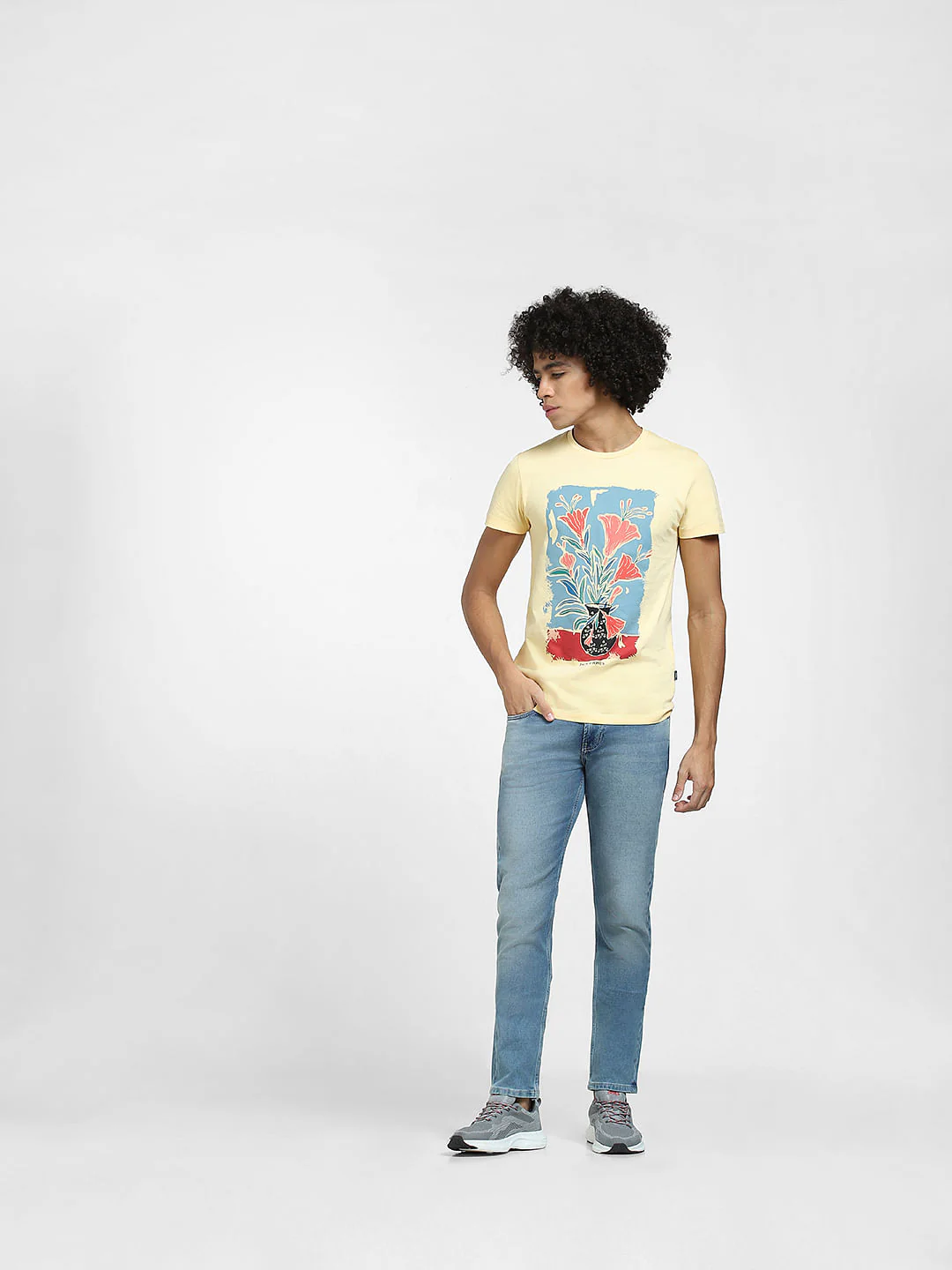 Beige Graphic Print Crew Neck T-shirt - Image 6