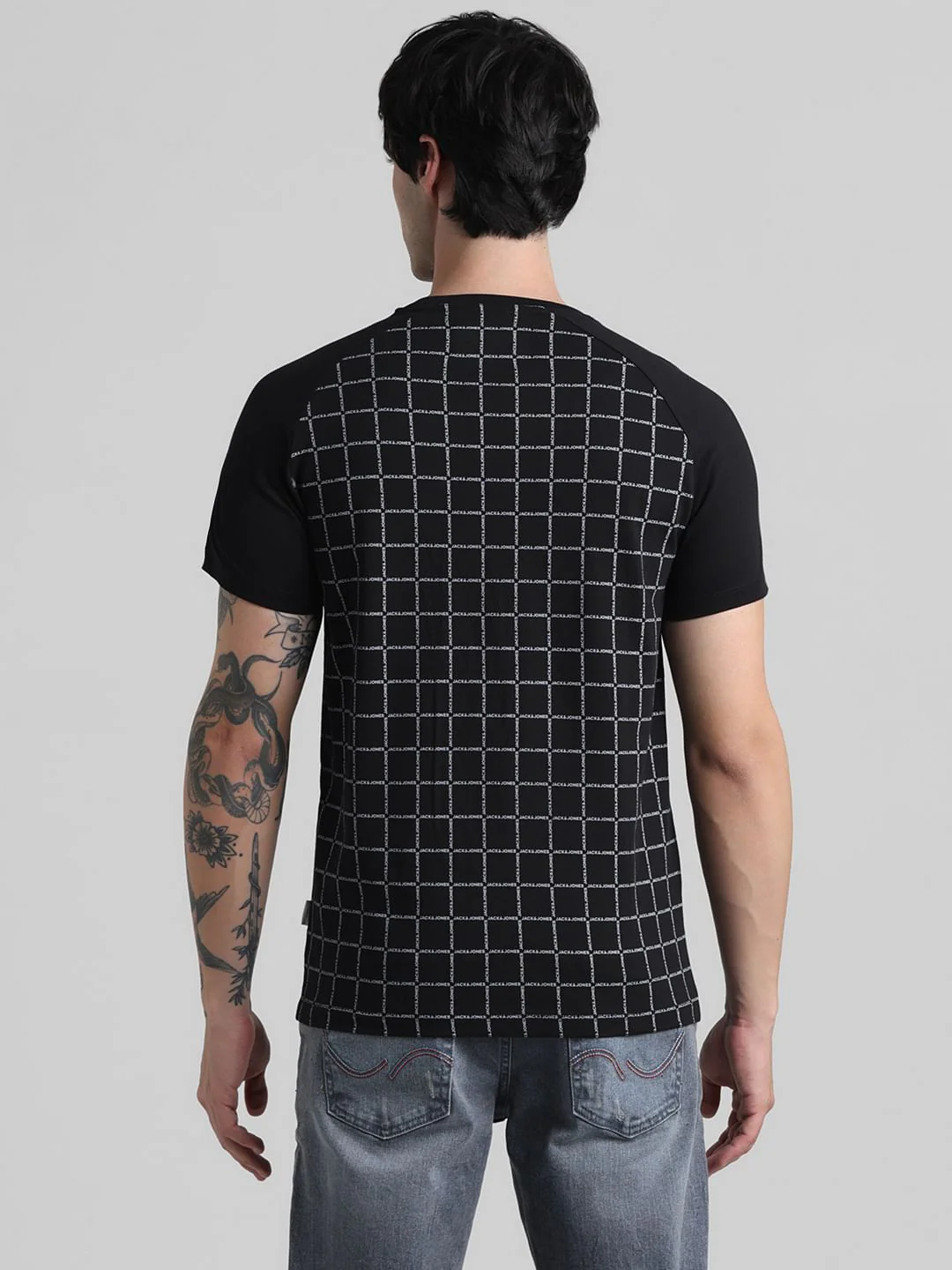 Black Logo Check Print T-shirt - Image 4
