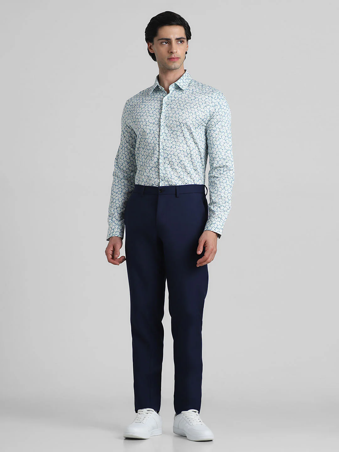 White & Blue Floral Full Sleeves Shirt - Image 7
