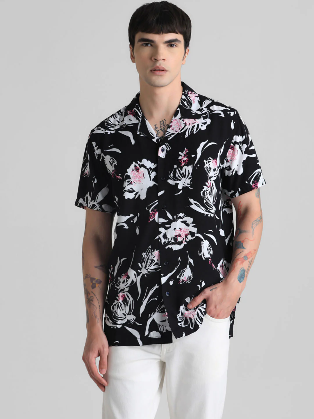 Black Floral Short Sleeves Shirt - Image 2