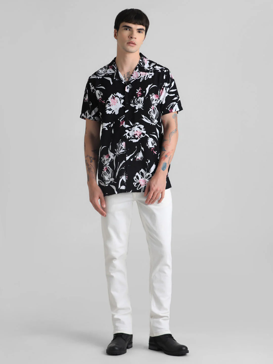 Black Floral Short Sleeves Shirt - Image 6