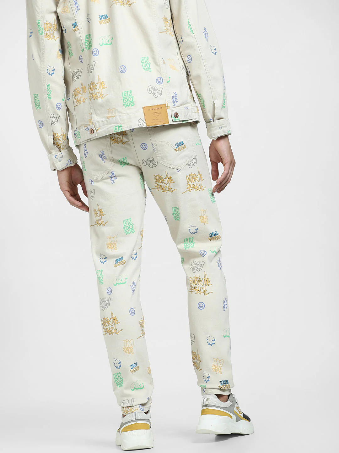 Beige Mid Rise Printed Erik Anti Fit Jeans - Image 4