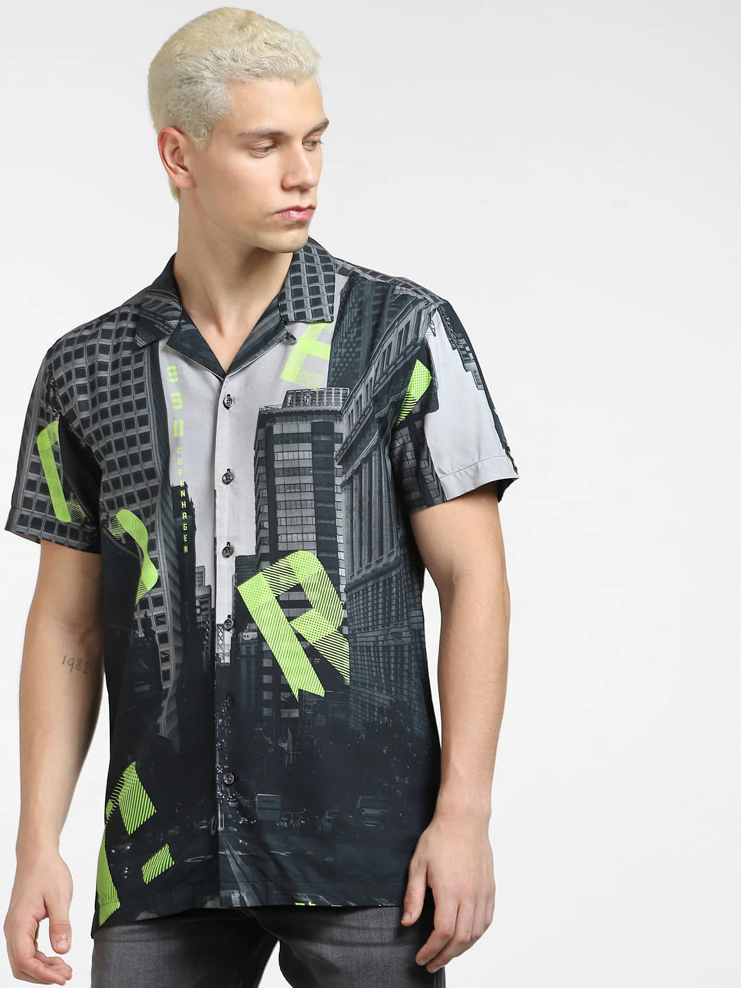 Black Printed Short Sleeve Shirt - Image 2
