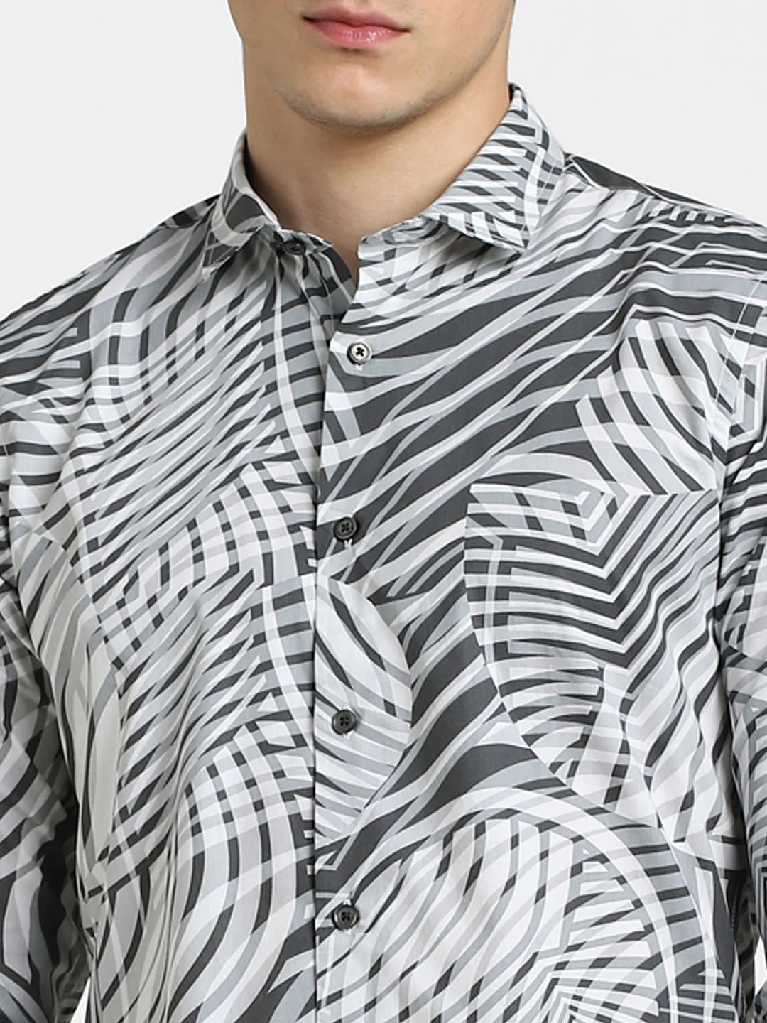 White Abstract Print Full Sleeves Shirt - Image 5