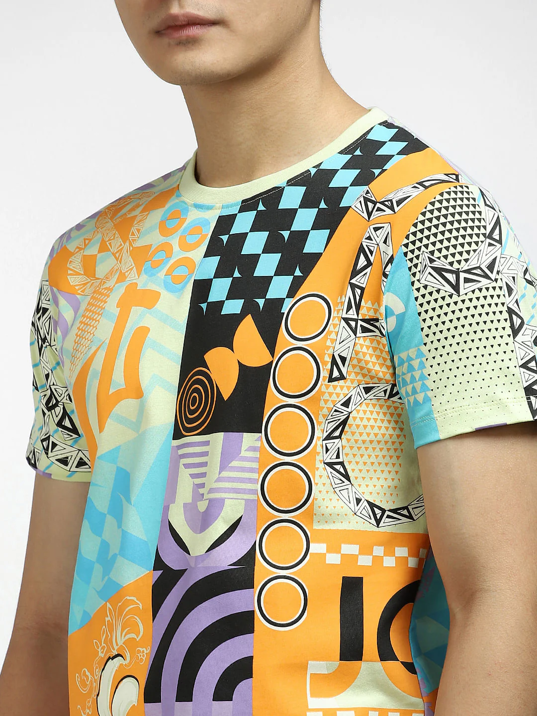 METAVERSE Green Printed Crew Neck T-shirt - Image 5