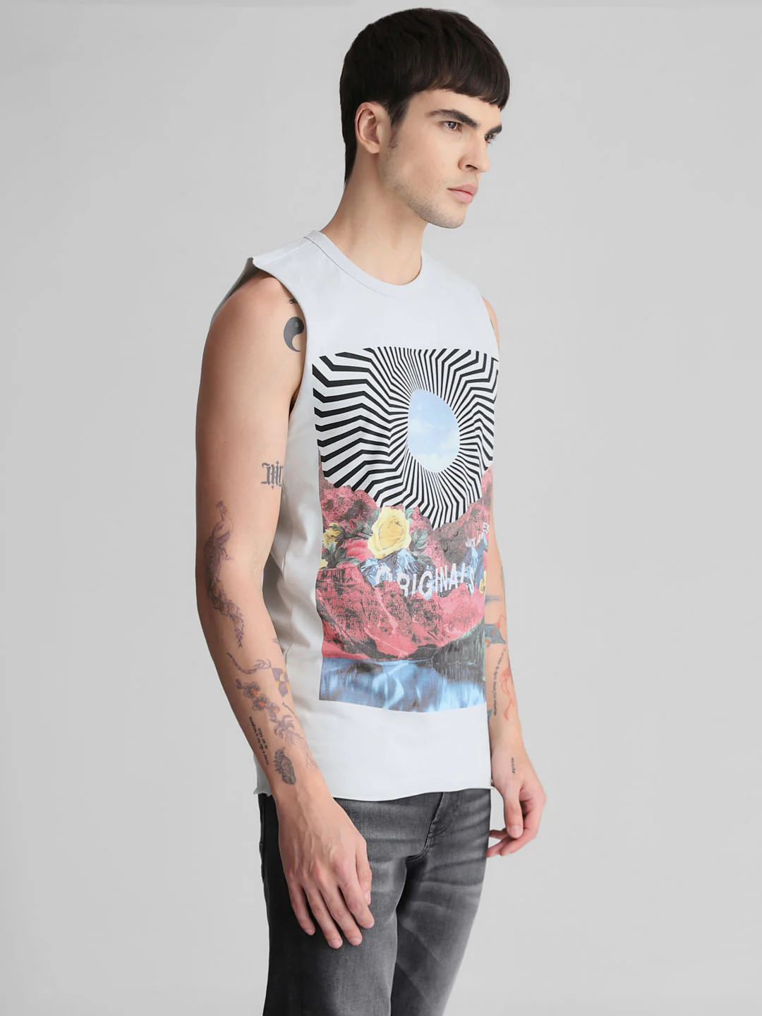 Light Blue Graphic Print Crew Neck Vest - Image 3