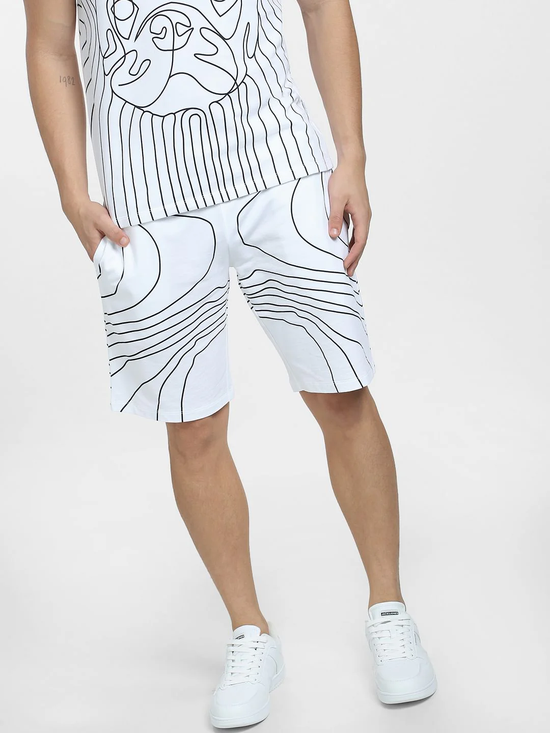 White Mid Rise Printed Co-ord Shorts - Image 2