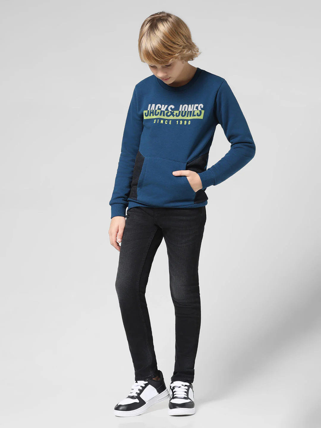 JUNIOR BOYS Dark Blue Colourblocked Sweatshirt - Image 5