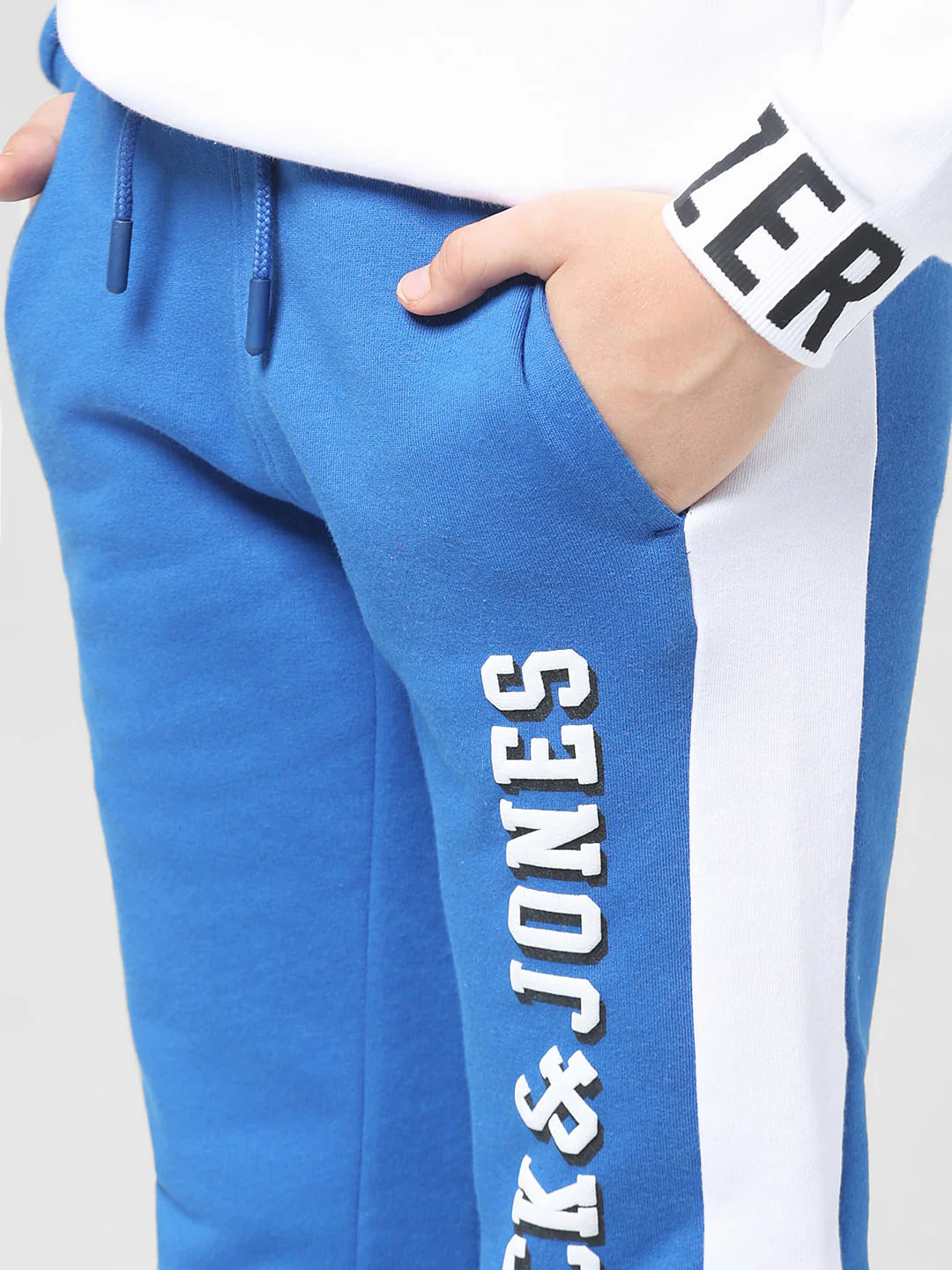 JUNIOR BOYS Blue Colourblocked Co-ord Set Sweatpants - Image 4