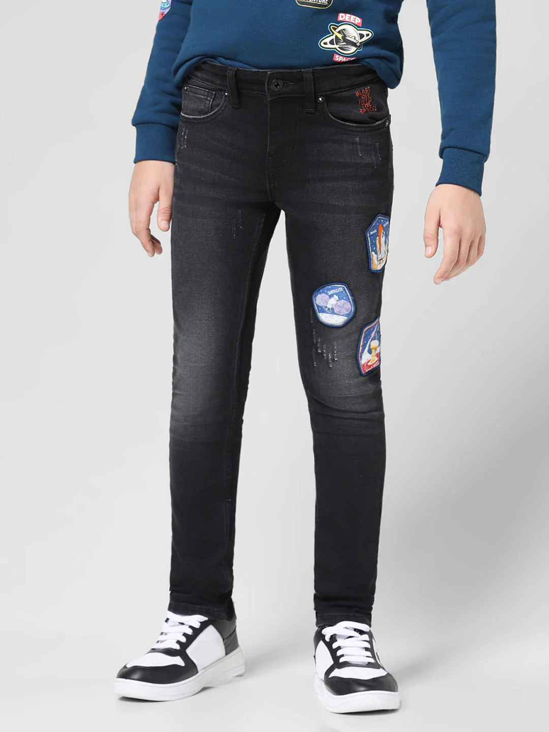 JUNIOR BOYS Black Applique Patch Glenn Slim Fit Jeans - Image 2