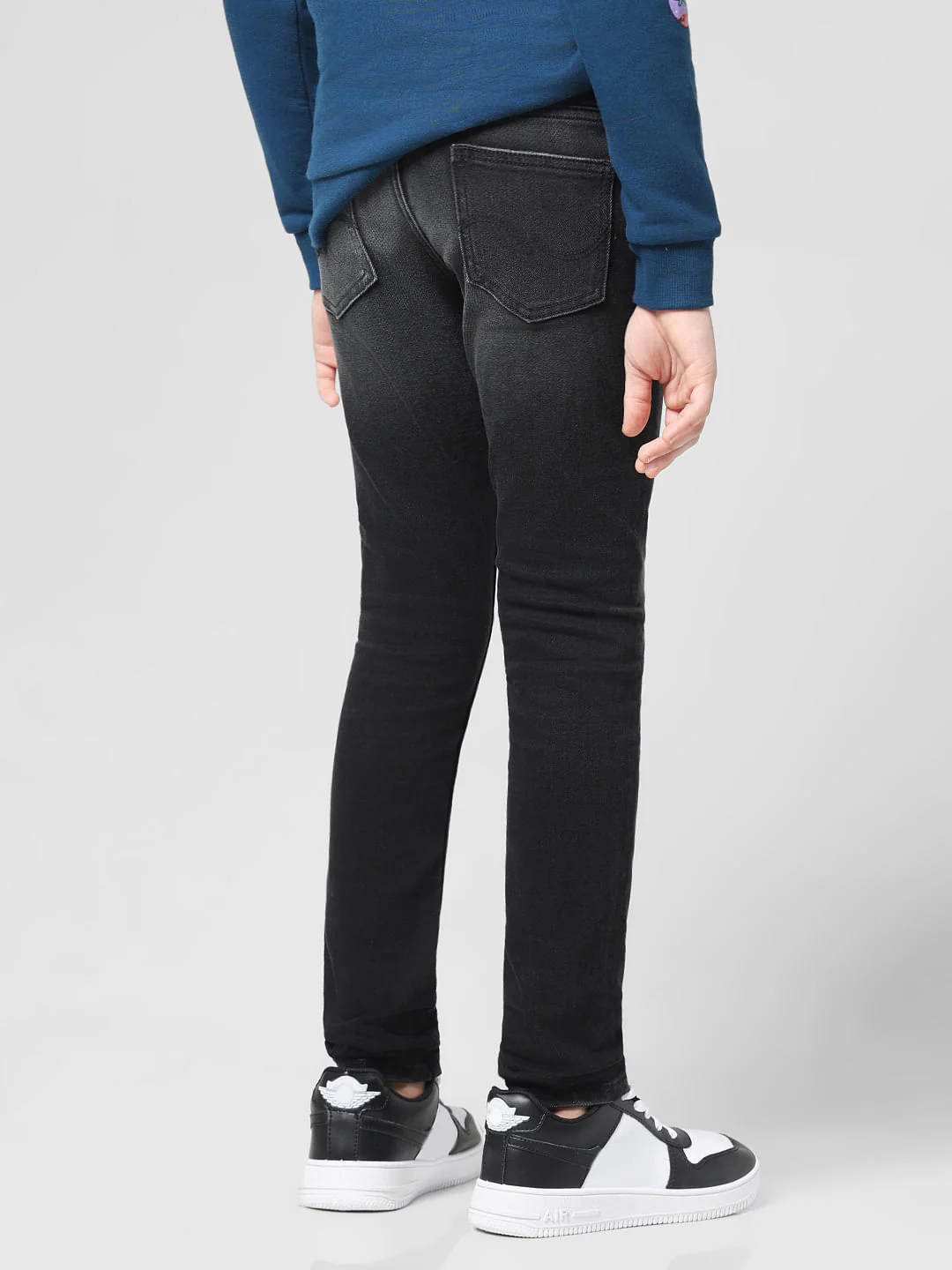 JUNIOR BOYS Black Applique Patch Glenn Slim Fit Jeans - Image 3