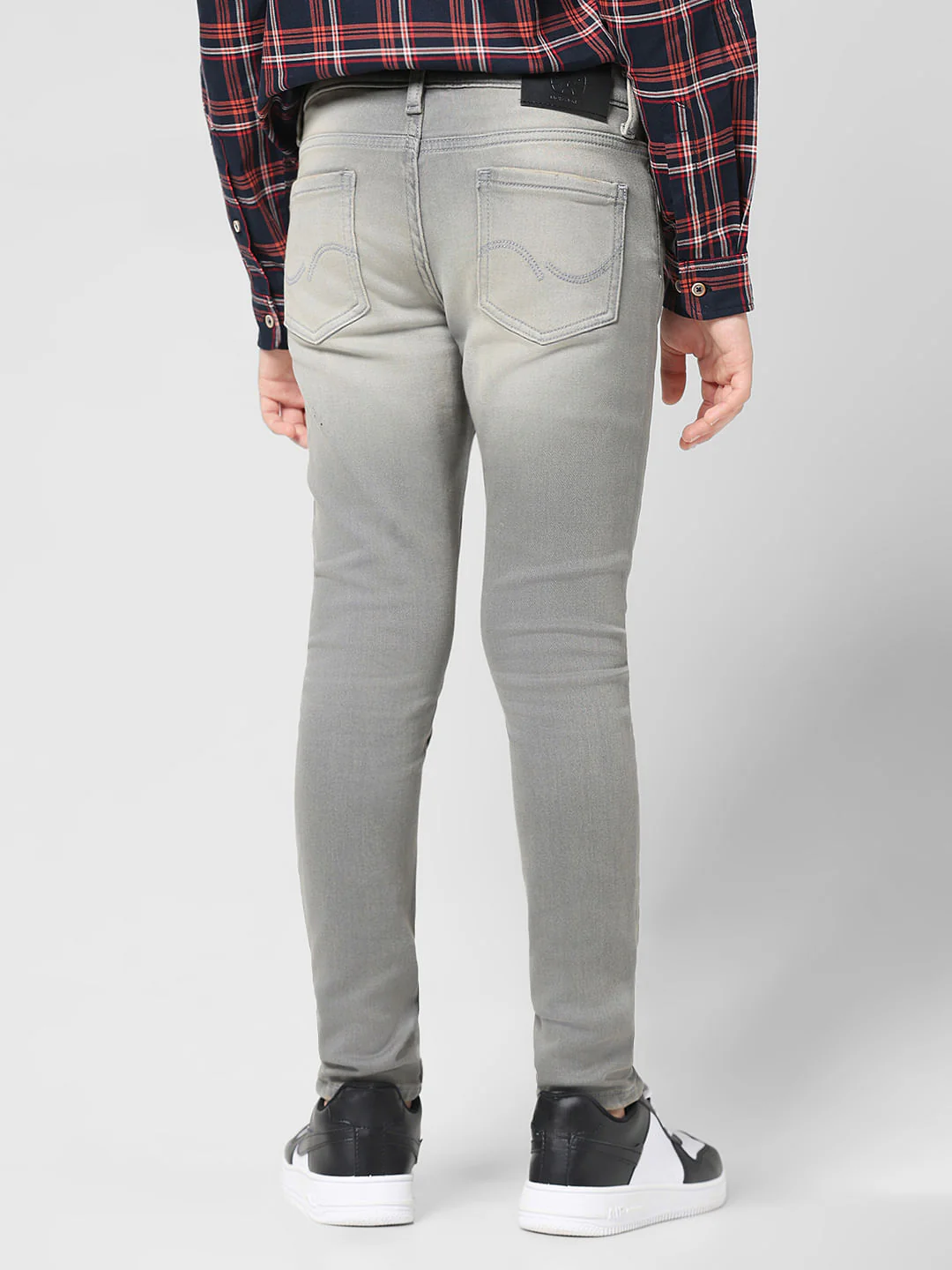 JUNIOR BOYS Grey Washed Glenn Slim Fit Jeans - Image 3