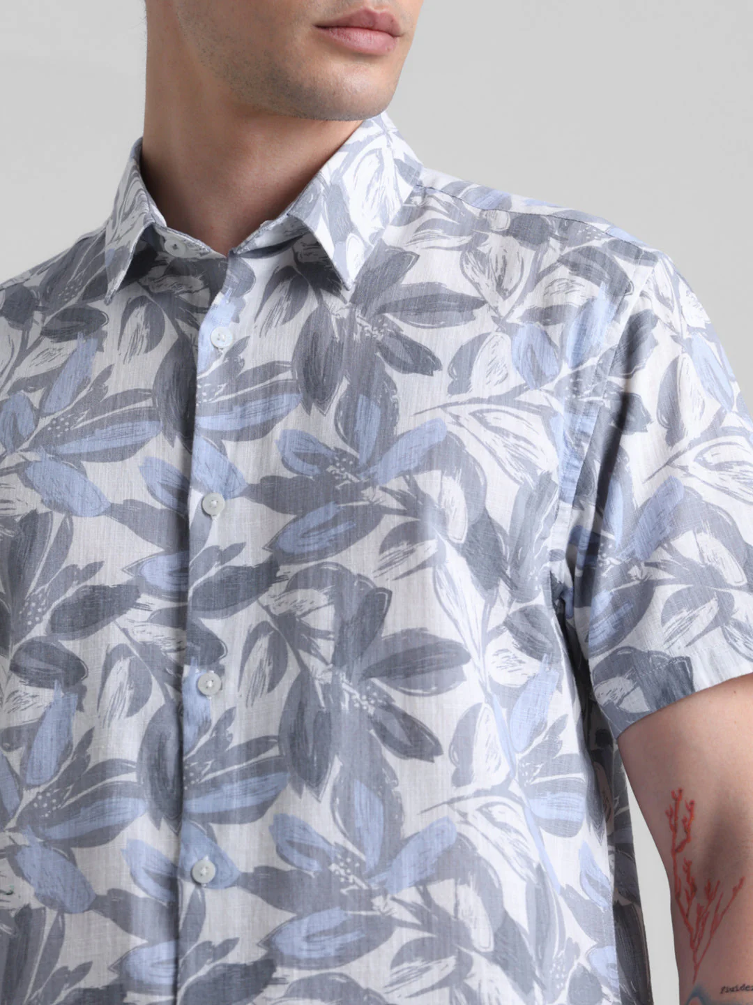 Grey Floral Short Sleeve Shirt - Image 5