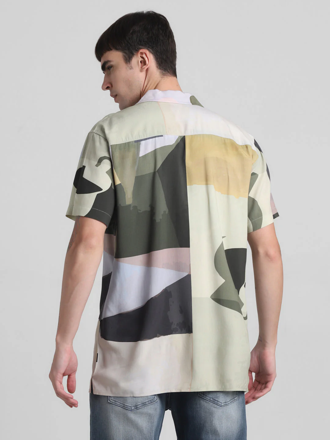 Scenic Print Resort Shirt - Image 4