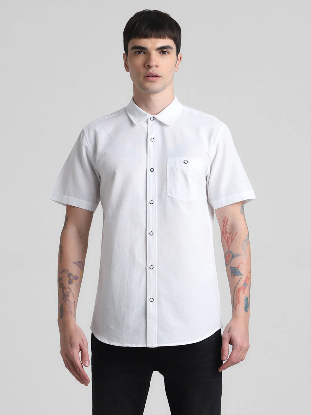 White Short Sleeve Shirt - Image 8