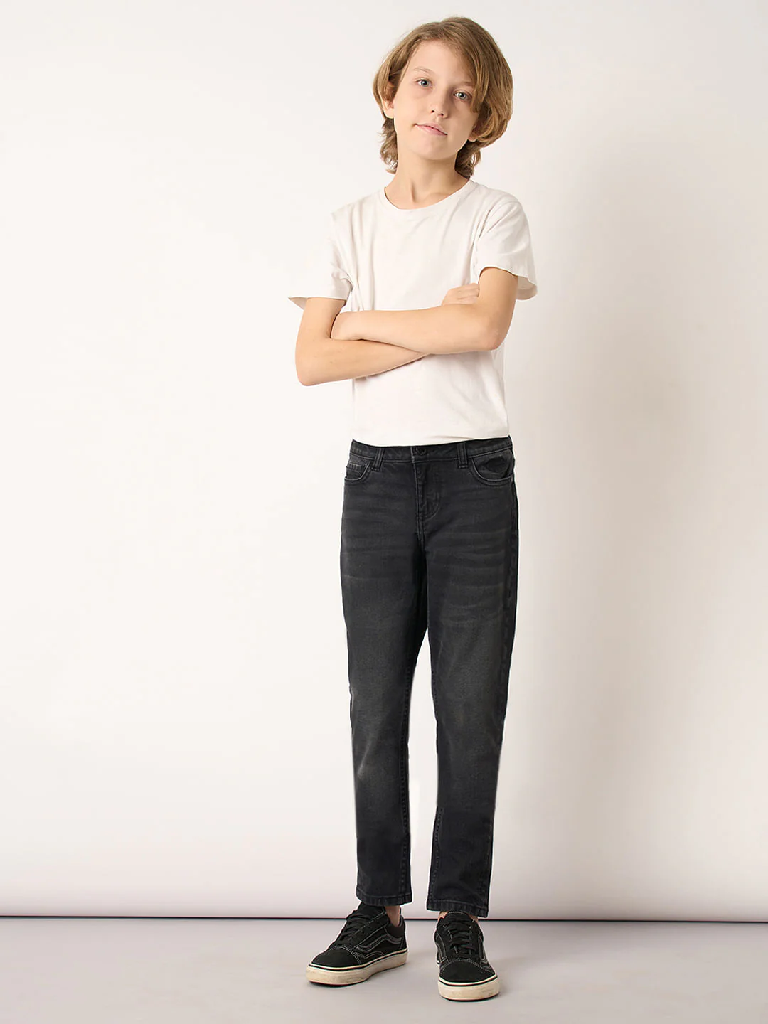 Boys Dark Grey Mid Rise Slim Fit Jeans - Image 5