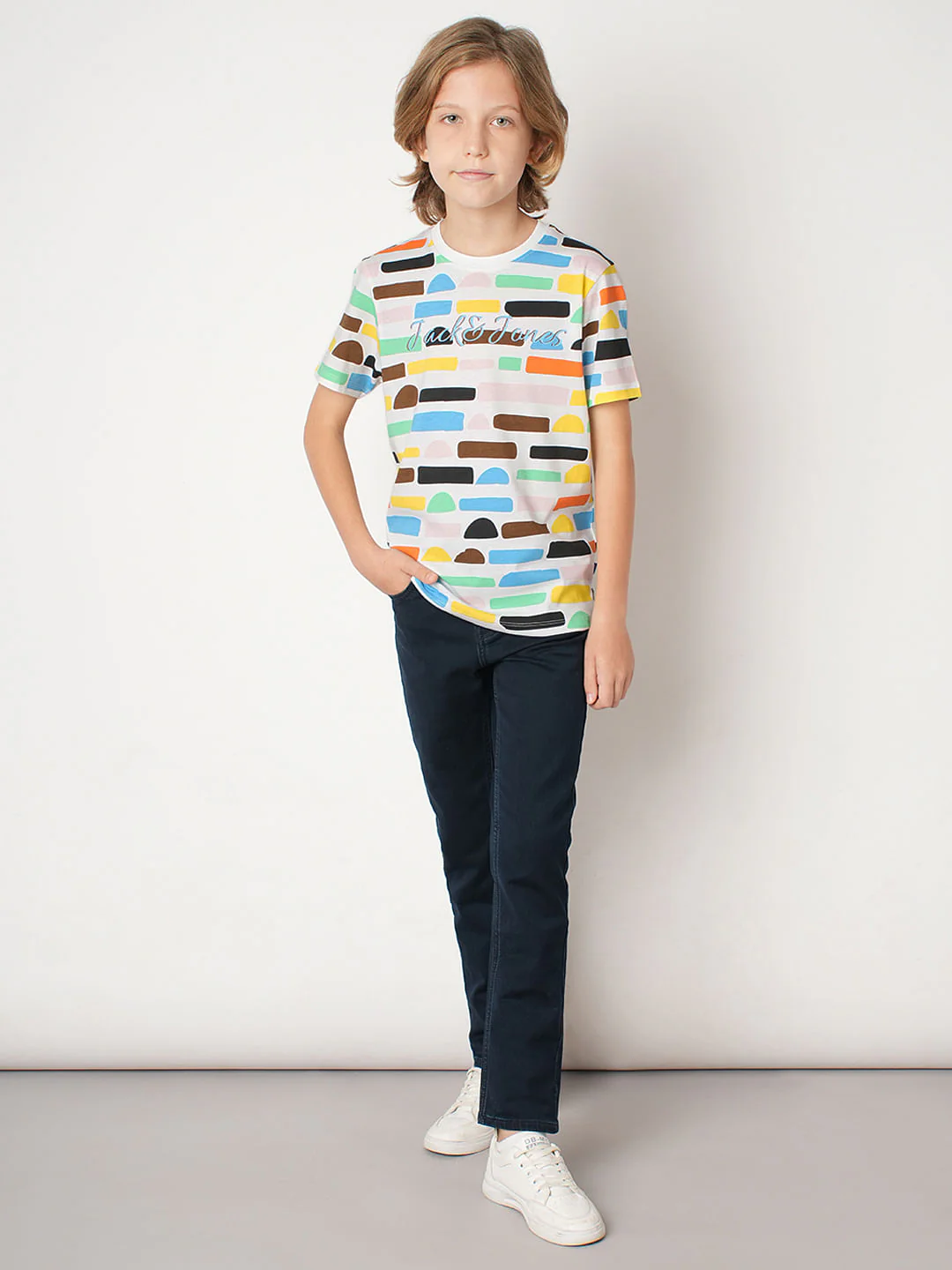 Boys White Printed Crew Neck T-shirt - Image 5