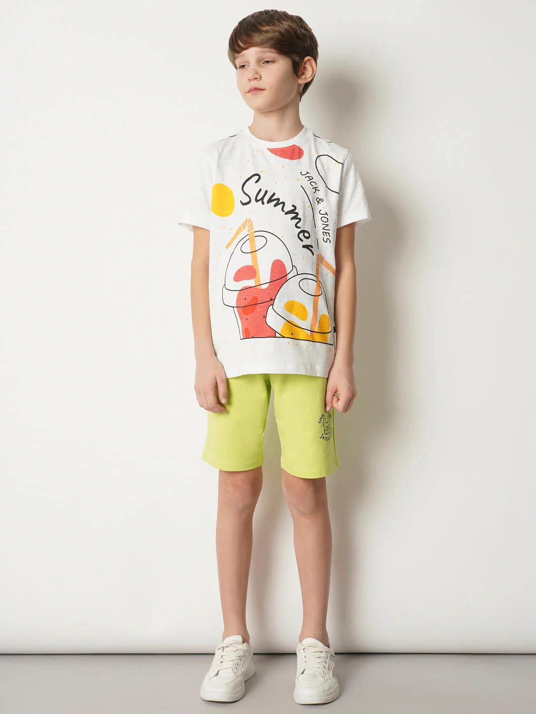 Boys White Graphic Print T-shirt - Image 5