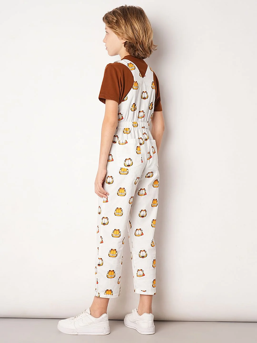 Boys White Garfield Print Dungaree - Image 4