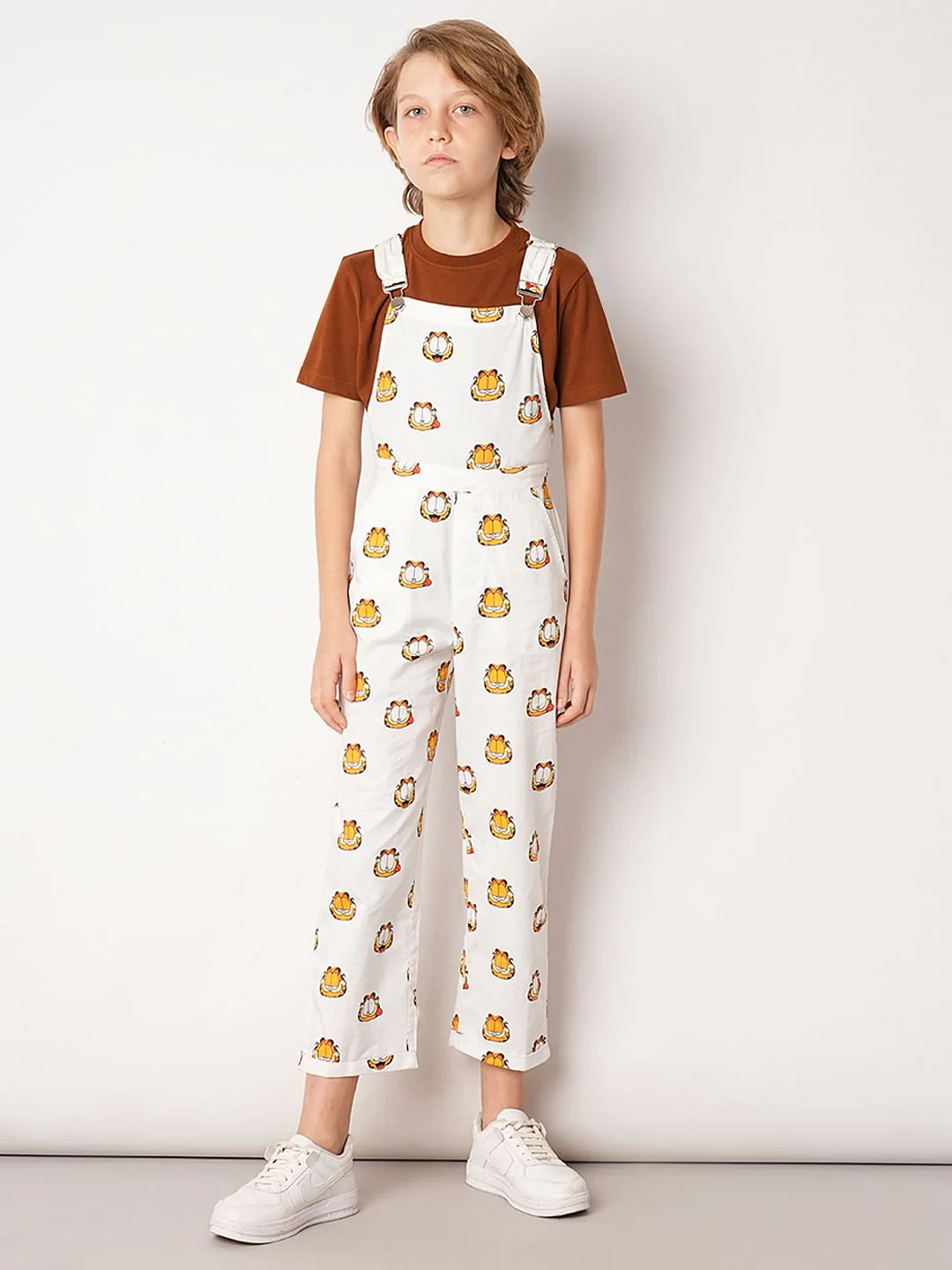 Boys White Garfield Print Dungaree - Image 5