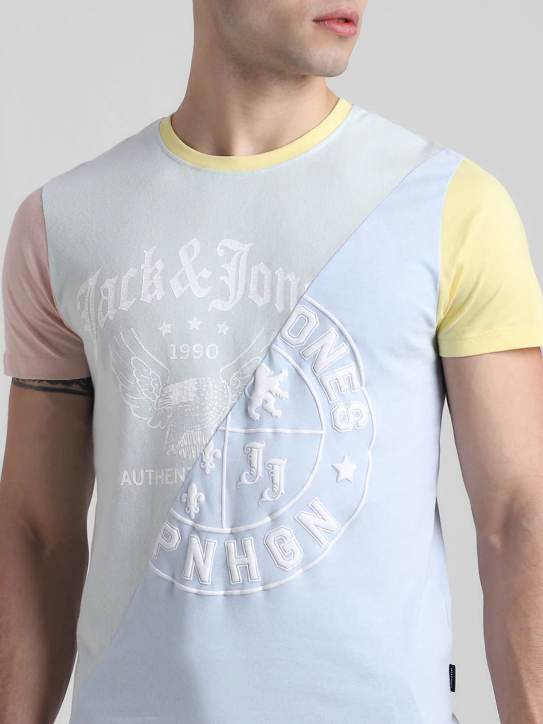 Colourblocked Printed Cotton T-shirt - Image 5