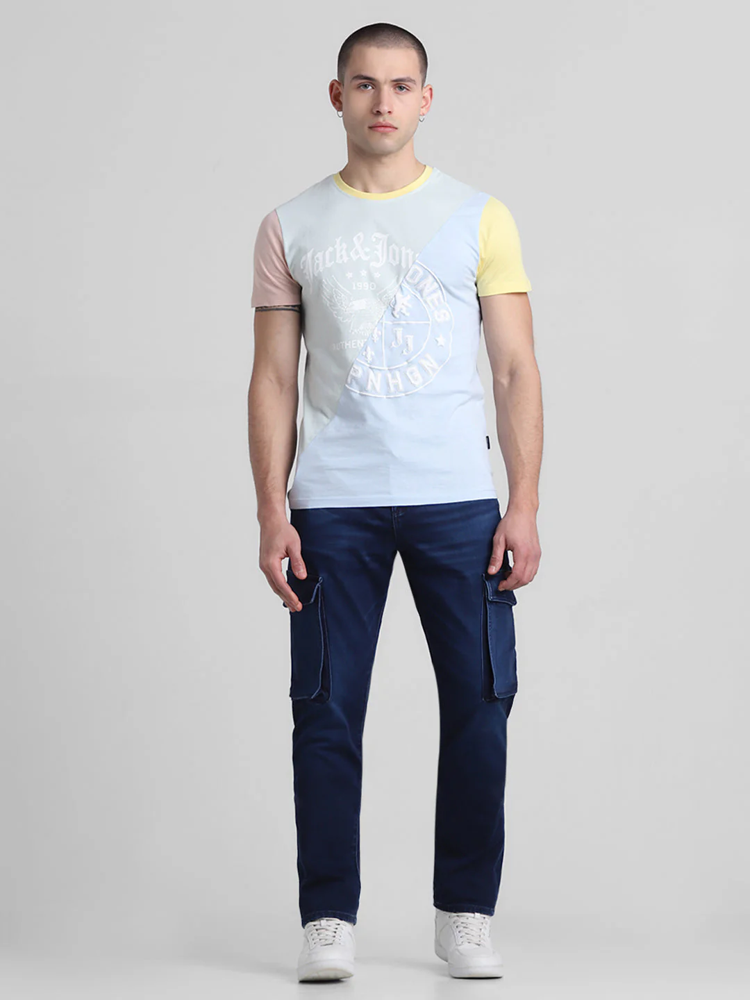Colourblocked Printed Cotton T-shirt - Image 6