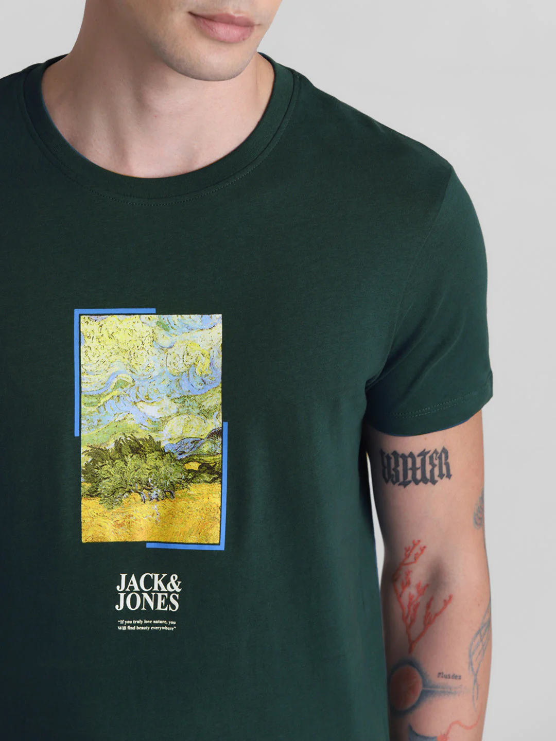 Dark Green Chest Print T-shirt - Image 5