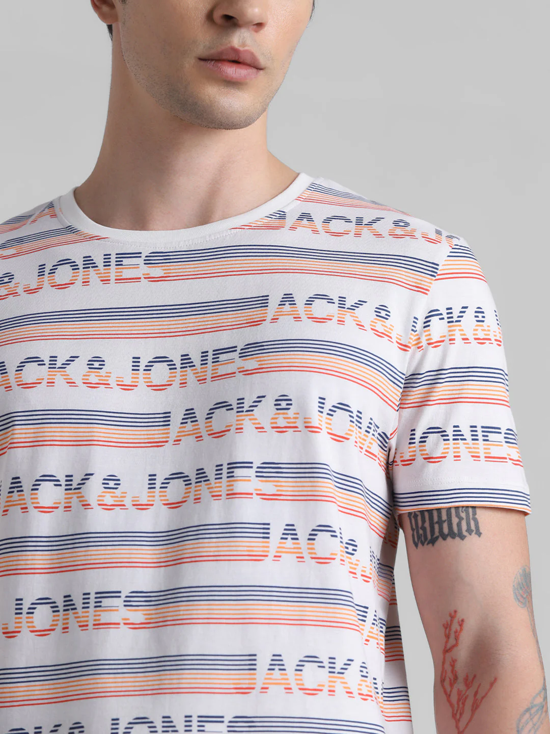 White Logo Print T-shirt - Image 5