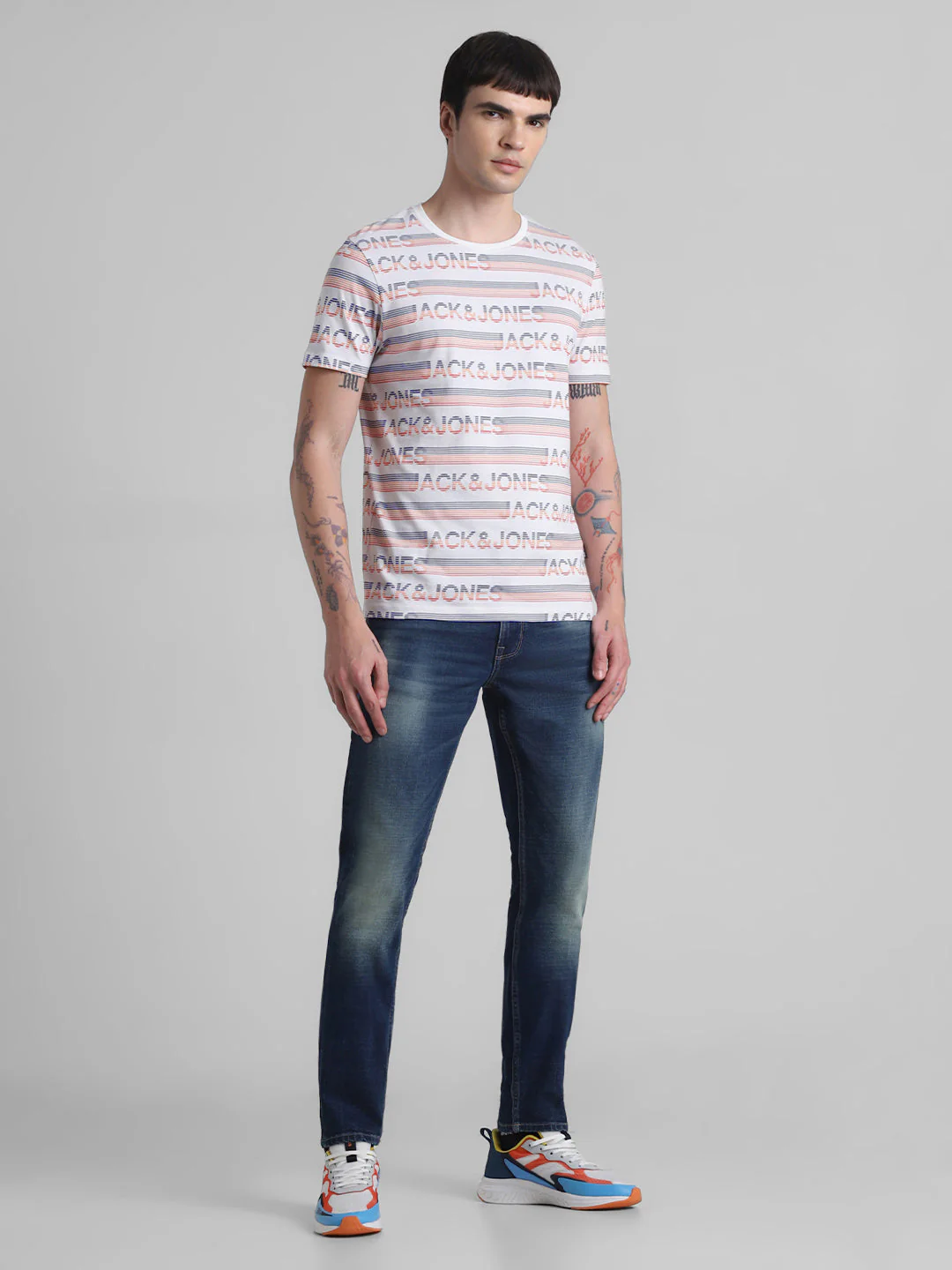 White Logo Print T-shirt - Image 6