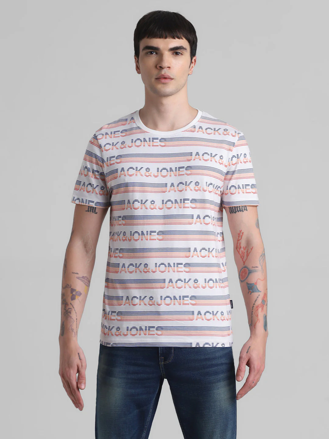 White Logo Print T-shirt - Image 8