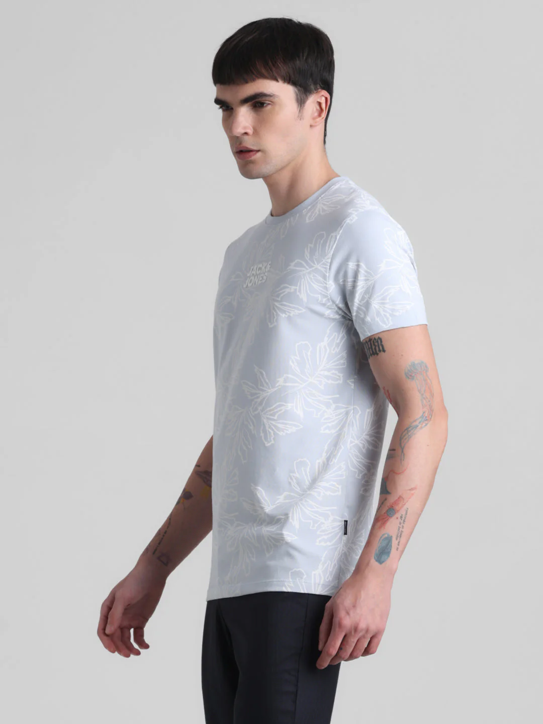 Light Blue Floral Cotton T-shirt - Image 3