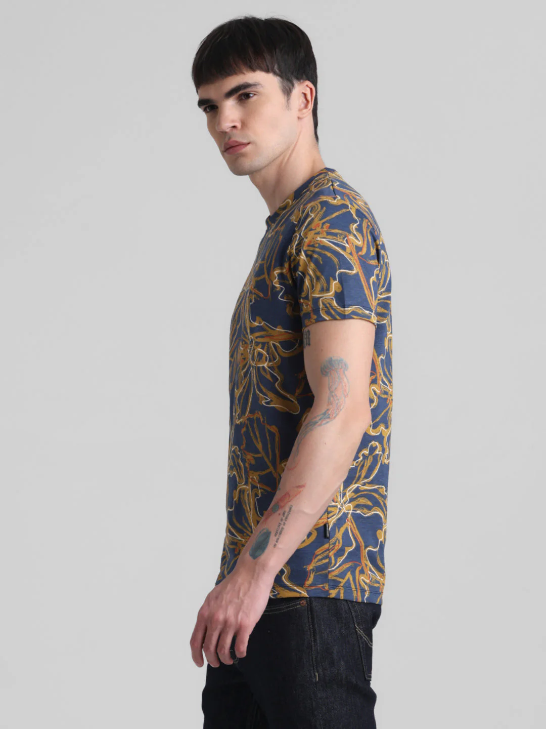 Navy Floral Slim Fit T-shirt - Image 3